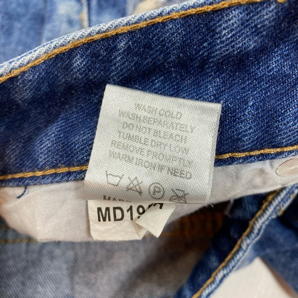 Salvaje Denim Distressed Short Raw Edge Lace Lined Front Shorts Size 11 - Picture 10 of 10